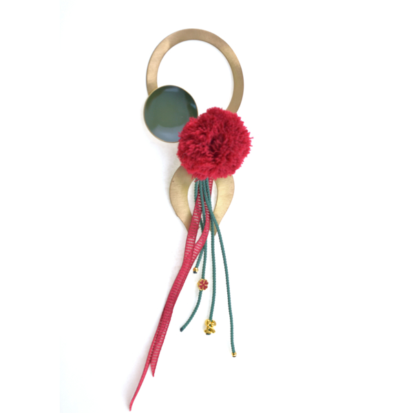 Picture of SHOEHORSE HANGING