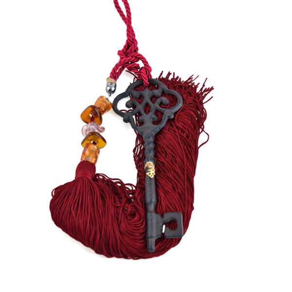 Εικόνα της KEY CHARM IN RED